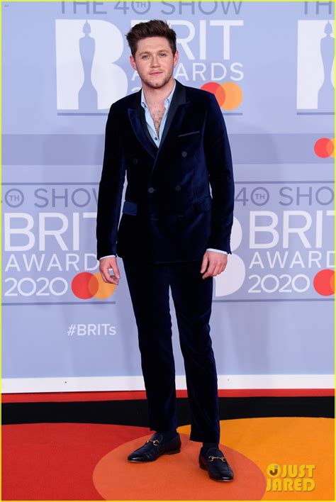 Niall Horan Shows Off Chest Hair At Brit Awards 2020 Photo 4439001