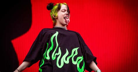 Billie eilish/tiktok billie eilish didn't let a little wardrobe malfunction bring her down during a choreographed tiktok video, instead, she just. Optreden Billie Eilish verhuist van Werchter naar ...