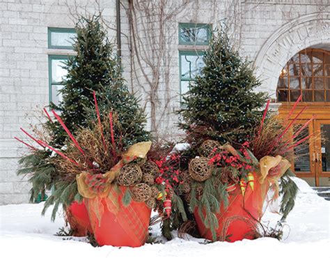 Winter landscaping may seem odd but there is a way to landscape your property to reduce fuel costs. 10 Fabulous Winter Container Garden Ideas