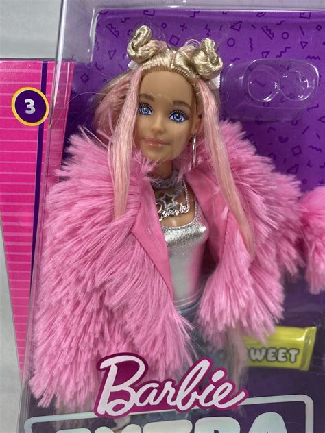 Barbie Extra Doll Barbie Fluffy Pink Ph