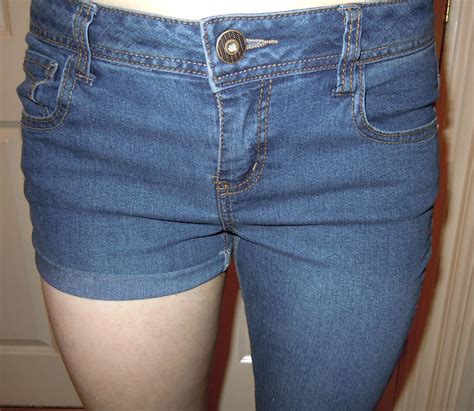 Tuesday Tip Diy Distressed Denim Shorts Fashion Style