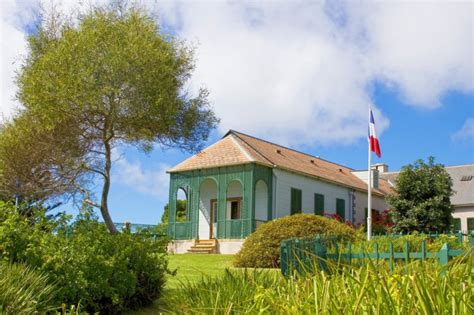 Helena from its discovery to the present day, plus photographs and information about life on st. Napoleon, exile and confinement to St. Helena : France