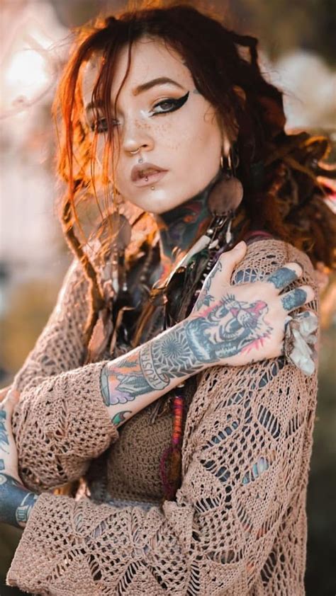 Pin By Cem 1970 On Tattoo Beauties Model Photography In 2020 With Images Tattooed Girls