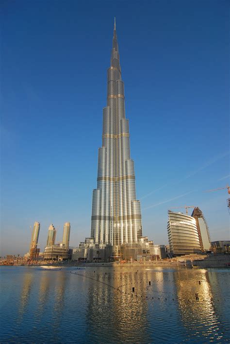 Burj khalifa, literally means khalifa tower. Burj Khalifa, a pirâmide da era moderna | Cimento Itambé