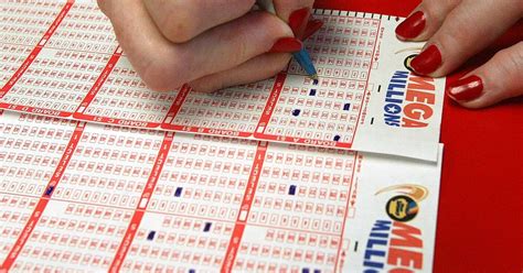 Mega Millions And Powerball Jackpots Soar To £12 Billion After Months Without Jackpot Winners