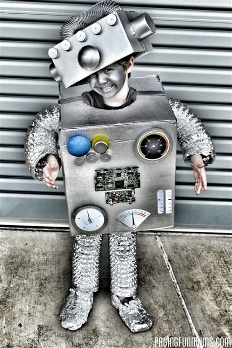 Best robot costume diy from 25 best ideas about robot costumes on pinterest. How to make the coolest Robot Costume Ever!