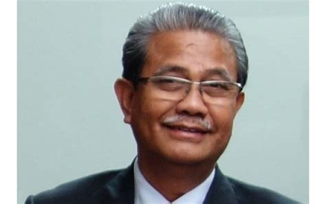 Tun Dr Ismail Abdul Rahman He Held Several Malaysian Ministerial