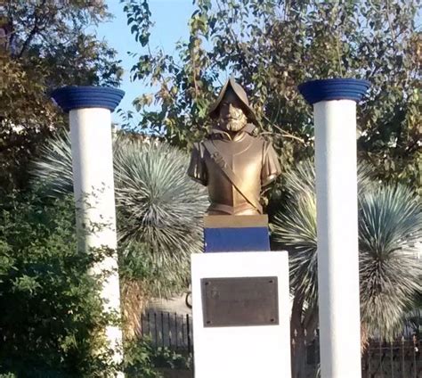 Monumento Al Fundador De La Ciudad De Monclova Coahuila Casitas