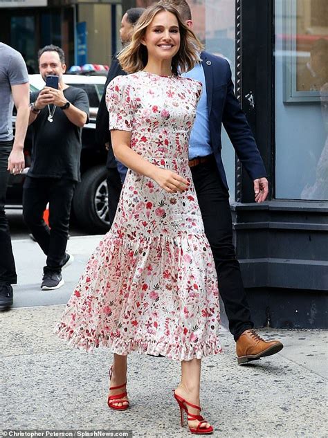 Natalie Portman Flaunts Lithe Frame In Floral Dress Fashion Floral