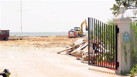 The 413 Million Mansion Demolished By Alan Levin And His Wife