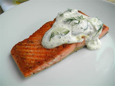 A Lovin Forkful Salmon With Creamy Cucumber Sauce