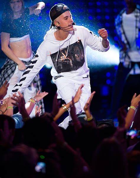 Justin Bieber Performs ‘what Do You Mean At ‘think It Up Telethon