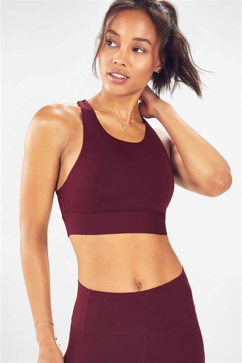 Welcoming a baby into your home brings joy, wonder, and heaps of new gear. Ella High Impact Sports Bra in 2020 | High support sports ...