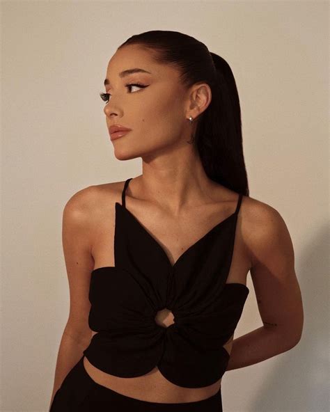 ♥･ﾟ༘ In 2021 Ariana Grande Photoshoot Ariana Grande News Ariana