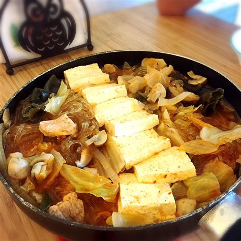 Learn the secrets for the best kimchi jjigae. Kimchi stew (Kimchi-jjigae) | Recipe | Jjigae recipe, Eat ...