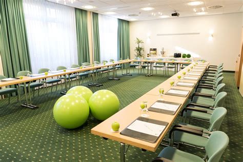 Guests can also enjoy the following spa/wellness facilities: Holiday Inn Essen - City Centre Hotel in Essen Frohnhauser ...