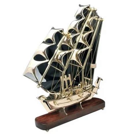Golden Antique Brass Ship Model At Rs 2500 In Moradabad Id 22117139273