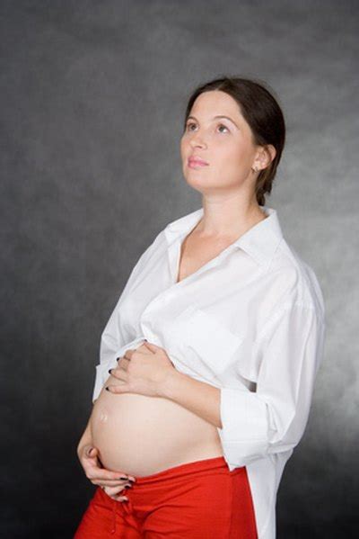 Causes of pain in the lower left abdomen may be benign there are several possible causes of lower left abdomen pain. Causes of Lower Right Abdominal Pain During Pregnancy ...