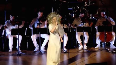 Björk And Arca Performed Stonemilker Live For The First Time And It
