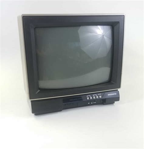 Tv Magnavox Television 1980s 12 Inch Hangar 19 Prop Rentals