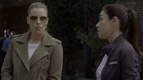 Ray Ban Womens Sunglasses Worn By Lauren German In Lucifer Season 4
