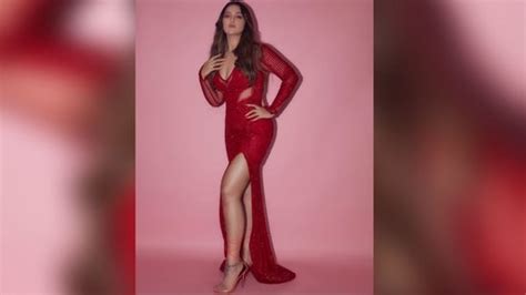 Sonakshi Sinha Goes Bold In A Shimmery Red Hot Thigh High Slit Dress Hindustan Times