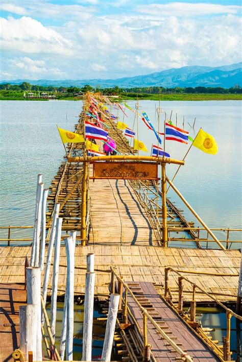 Phayao Thailand June 2 2017 The Bamboo Bridge In Kwan Phayao Lake