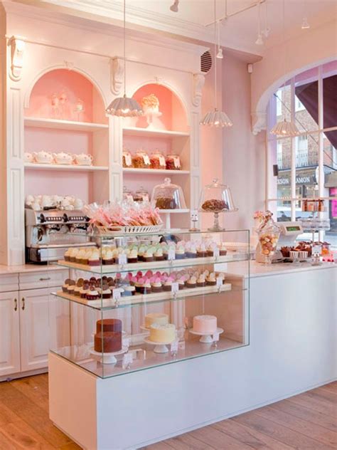 A Pretty Pastel Cake Shop In London Decoração Comercial Bakery