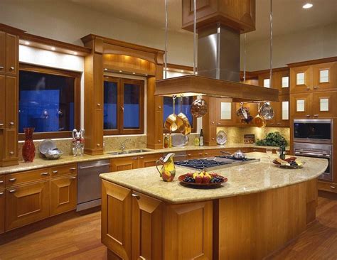 The owners of spacious kitchens in a private house or large studio apartments are lucky: Style Kitchen Picture Concept: American Style Kitchen ...
