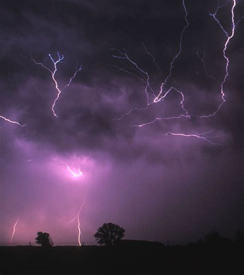How To Photograph Lightning Photographing Lightning Tips Nikon
