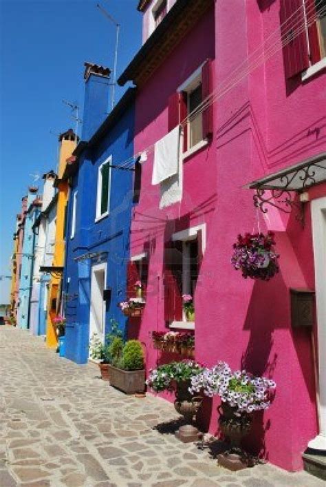 Colorful Houses In Burano Island Venice Italy House Colors Italy