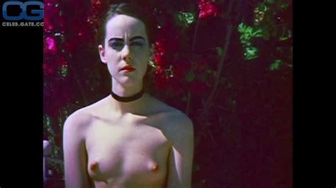 Jena Malone Nackt Nacktbilder Playboy Nacktfotos Fakes Oben Ohne