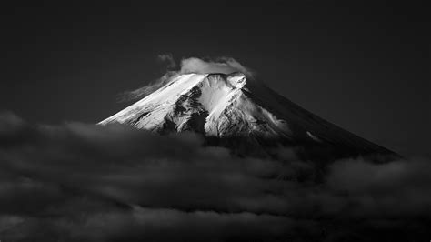 3840x2160 Mount Fuji Monochrome 4k Hd 4k Wallpapers Images