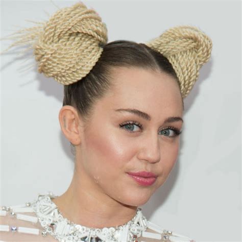 Miley Cyrus Bun Tutorial