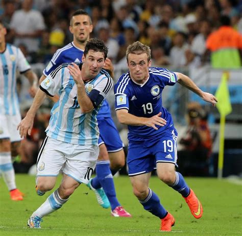 Fußball-WM 2014: Argentinien siegt dank Bosniens Rekord-Eigentor - WELT