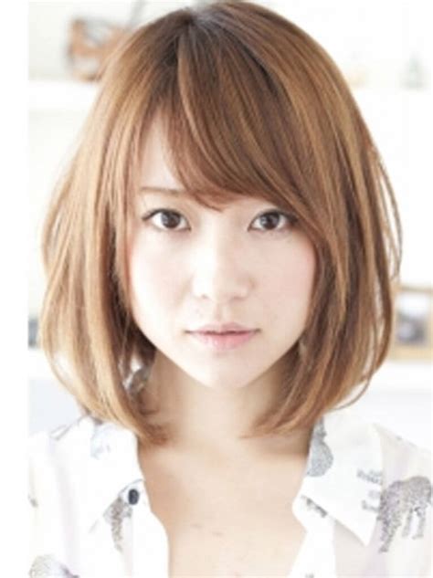 A trendy japanese hairstyle most loved by the youngsters is the disconnect undercut with a messy style. Japanese Layered Haircuts - 30+ » Short Haircuts Models