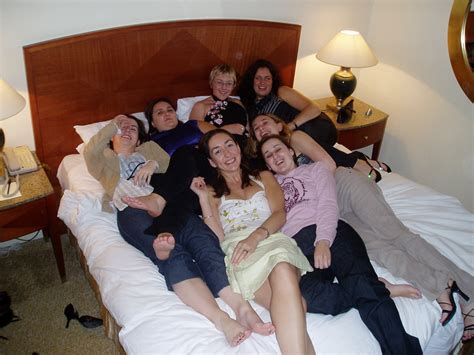 Omg Look At All Those Girls On My Bed A Very Drunk Group Flickr