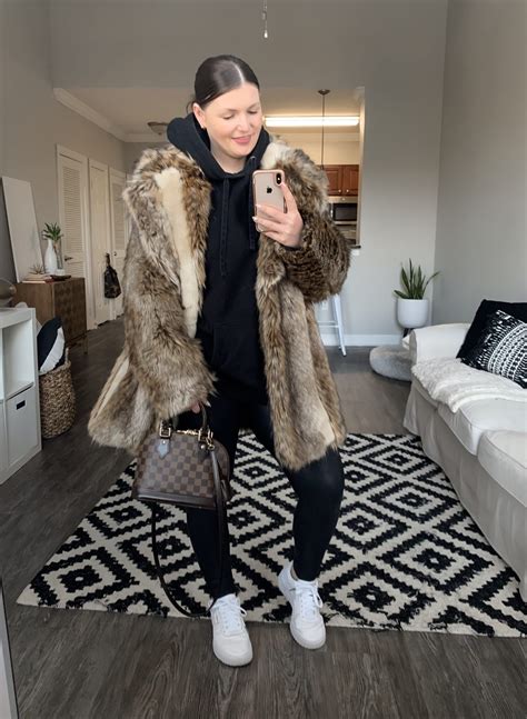 5 Ways To Wear A Fur Faux Coat Faux Coat Casual Chic Outfit Fashion
