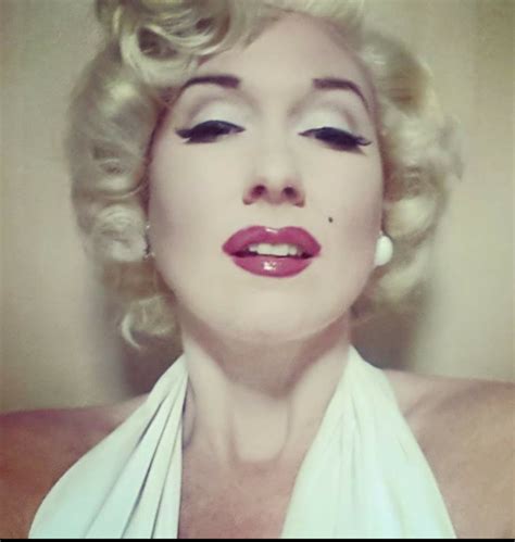 Marilyn Monroe Lookalike Hire Celebrity Lookalikes Impersonators