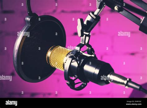Music stand light hi-res stock photography and images - Alamy