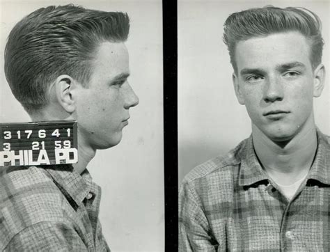 Comb over men's hairstyles were so popular back in 1950's and nowadays it is a perfect style for special events like wedding or any other day. 50's men's hairstyle | Vintage hairstyles, Mens hairstyles ...