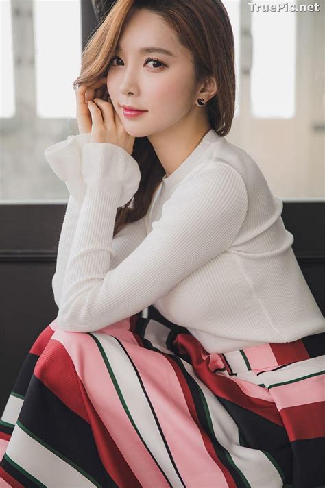 Korean Beautiful Model Park Soo Yeon Fashion Photography 8