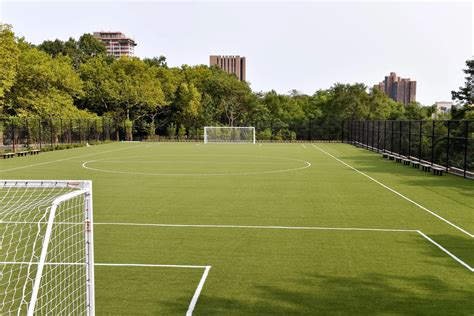 Nyc Parks Unveils New Soccer Field At Highbridge Park Gothamtogo