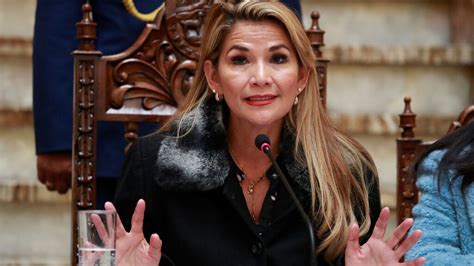 Ex presidenta constitucional de bolivia. Jeanine Áñez, la presidenta boliviana que quiere 'licencia ...