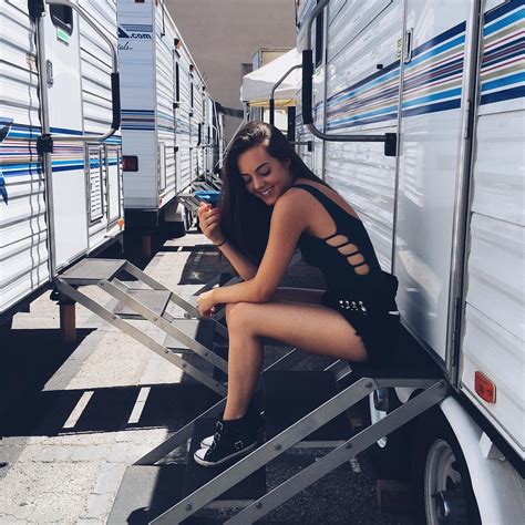 pretty little liars who is on the a team ava allan joins pll cast as addison derringer in