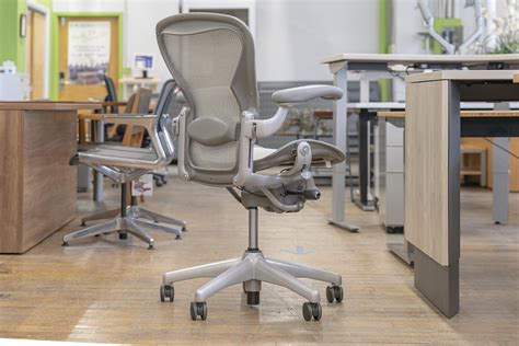 Herman Miller Aeron Chairs In Platinum Size B • Peartree Office Furniture