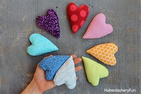 Not your mother's toaster oven cover. Diy.. Make Mini Heart Shaped Handwarmers · How To Make A ...