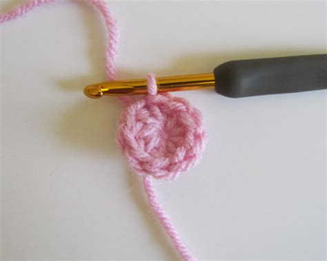 How To Make A Crochet Magic Ring Ambassador Crochet Ambassador Crochet