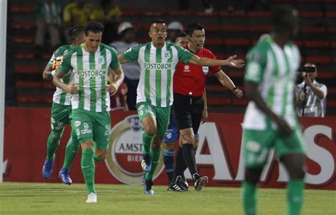 Roban otros cuatro galileos de la biblioteca nacional. Partido De Futbol De Hoy En Vivo Nacional - Compartir Fútbol