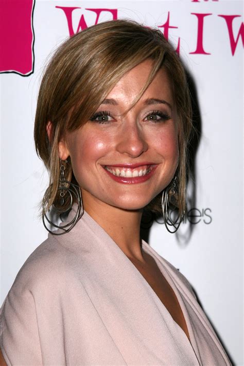 ‘smallville Actress Allison Mack Arrested In Sex Trafficking Scheme Faces 15 Years To Life If